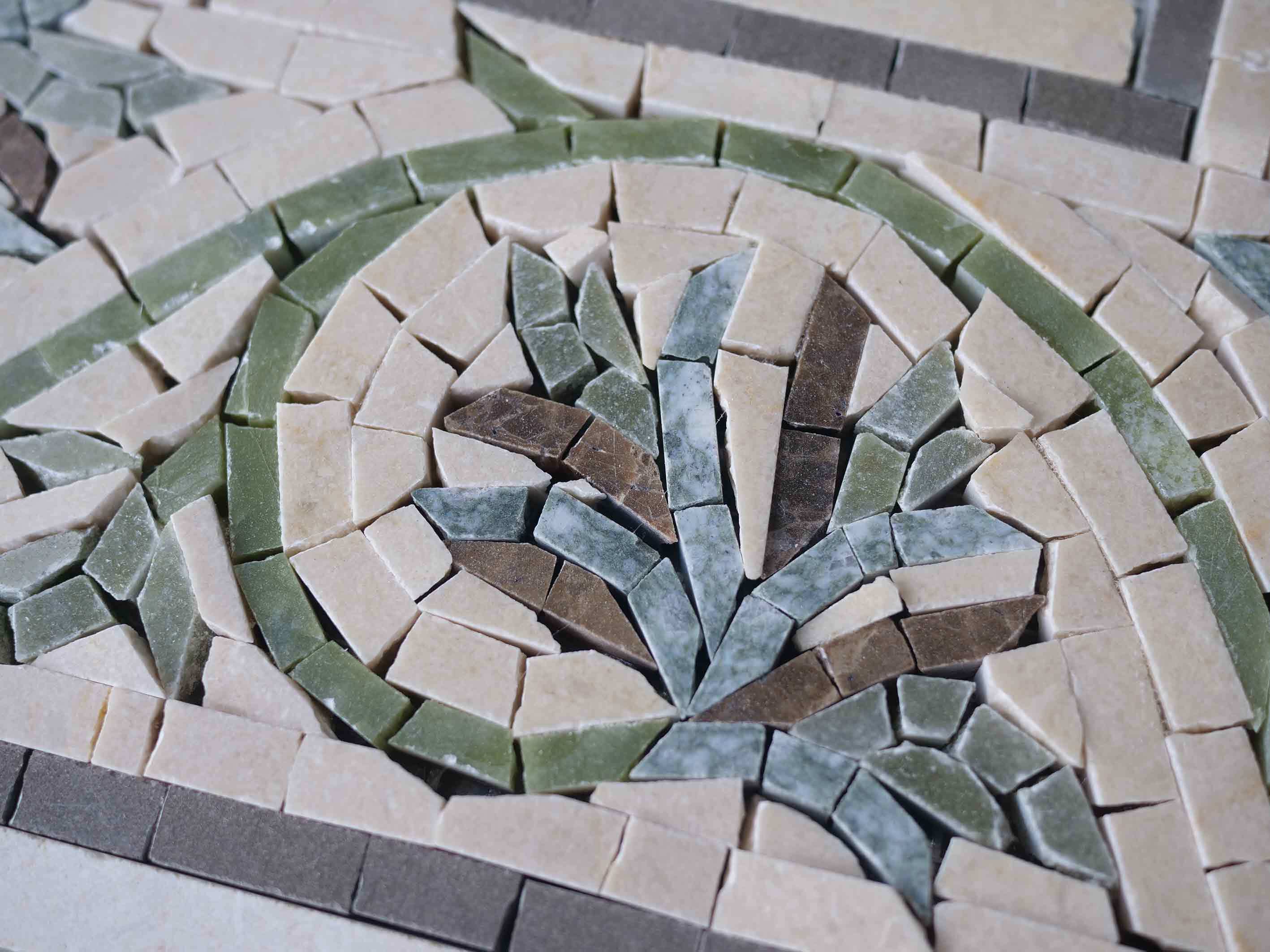 Ornate Vine Pattern - Sun Mosaic Border - Mesh Backing - Image 2