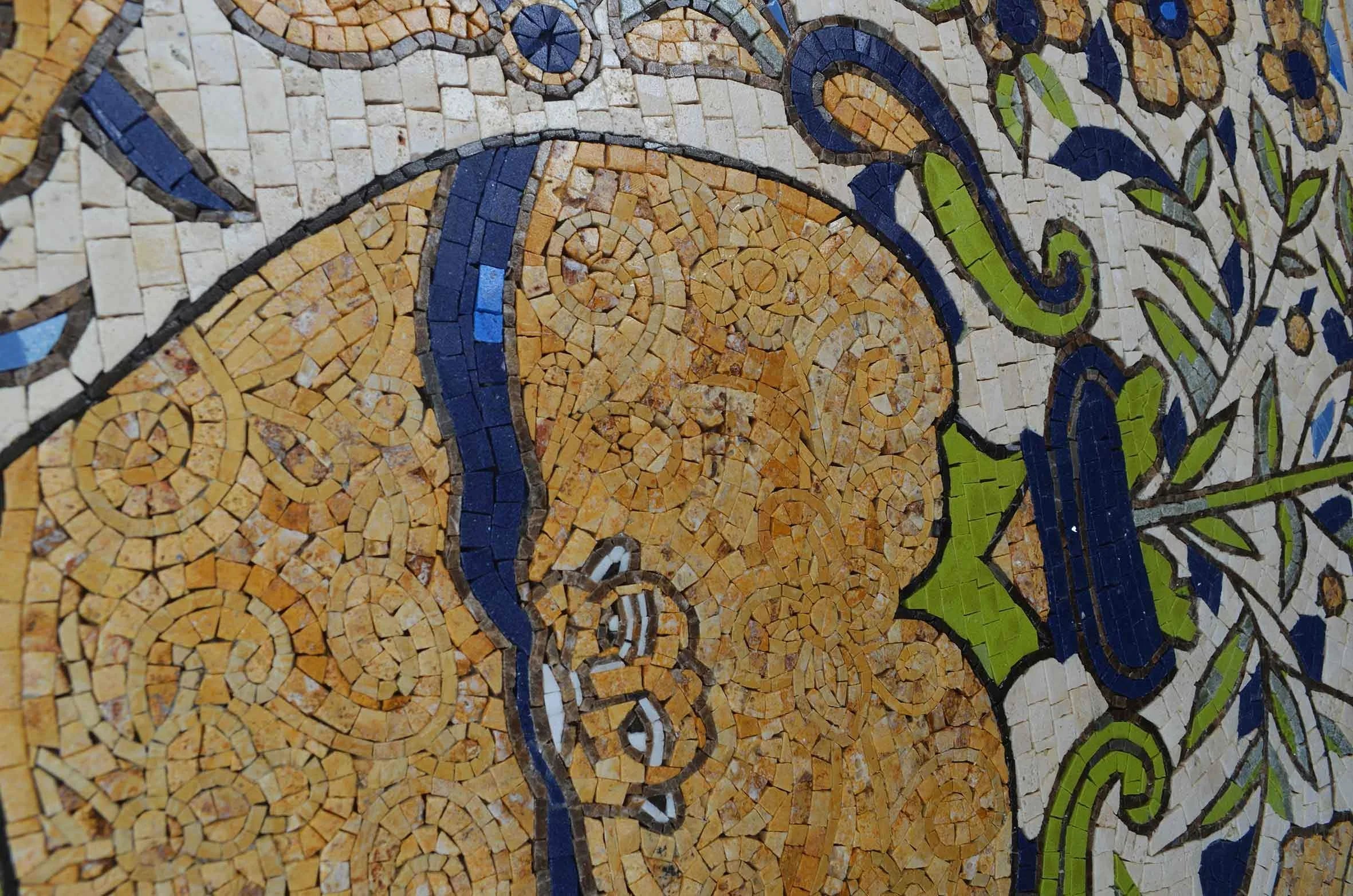 Ancient Pottery Vase - Mosaic Mural - Image 2